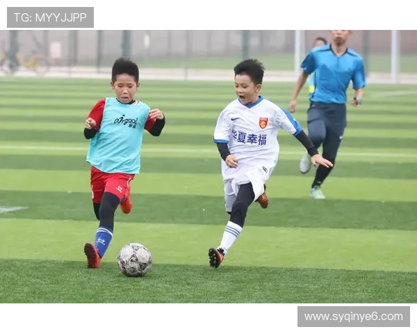 中国足球新政出台 专家解析政策对职业联赛和青训体系的深远影响