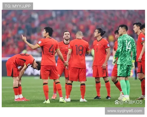 国足逆转取胜展现拼搏精神全队团结奋战点燃全国球迷激情