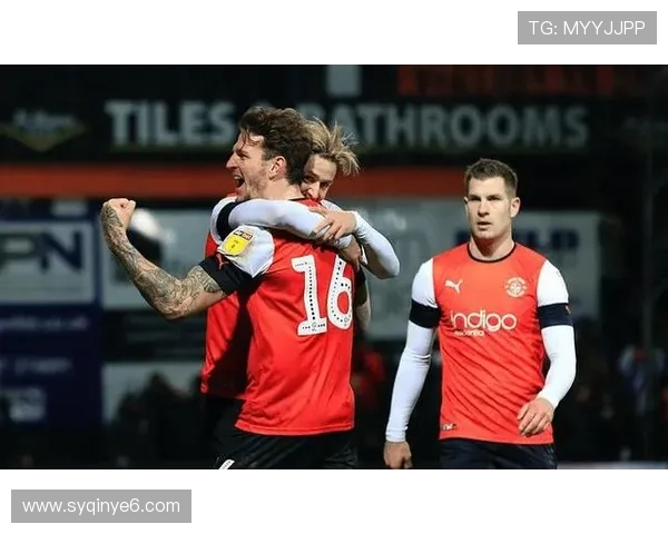 斯温登俱乐部宣布新赛季阵容调整目标力争晋级英甲联赛